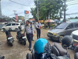 UPTD Parkir Dishub Melakukan Peneguran Parkir Liar dan Pengukuran Lahan Parkir