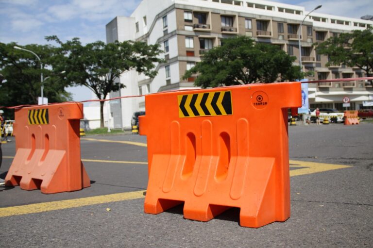 Water Barrier: Solusi Efektif untuk Pengamanan dan Pengaturan Lalu Lintas