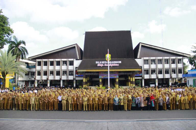 Dishub Banjarmasin Ikuti Apel Perdana Pasca Lebaran Idulfitri 1446 H di Balai Kota