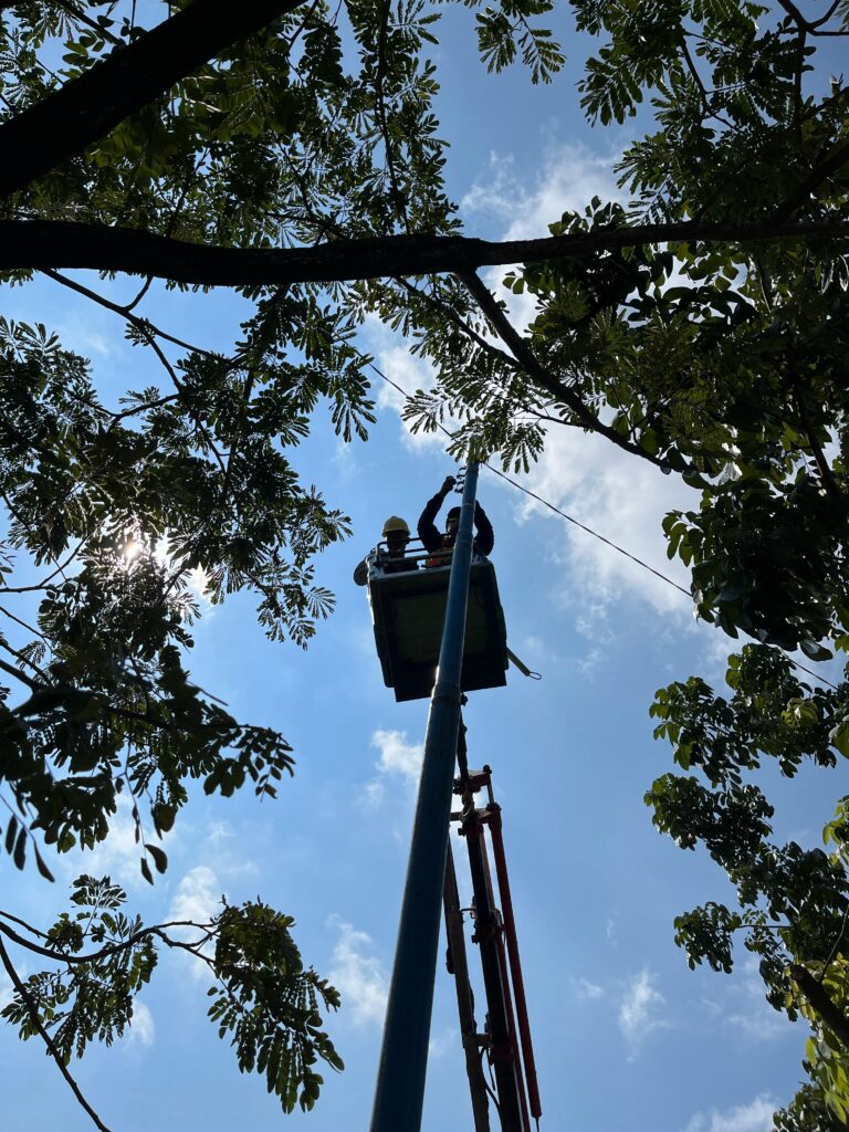 tekan resiko Kecelakaan dan Kriminalitas, 23 Titik Lampu Jalan Dipasang di jalan Gubernur Soebarjo