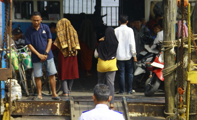 Kadishub Kota Banjarmasin Lakukan Sidak ke Dermaga Penyeberangan Alalak Jelapat, Tinjau Kondisi Lapangan dan Sistem Retribusi Cashless