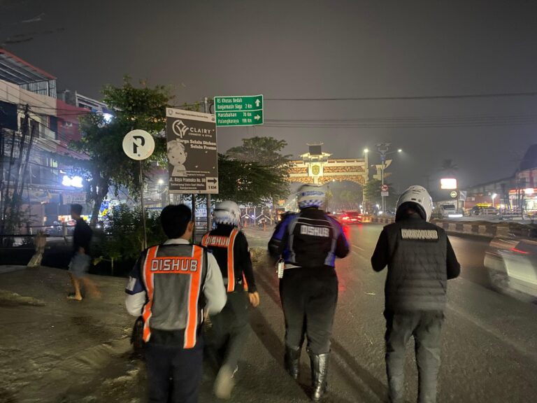 Cegah Parkir Liar, Bidang Wasdal Dishub Banjarmasin Gelar Patroli Malam di Jalan A. Yani