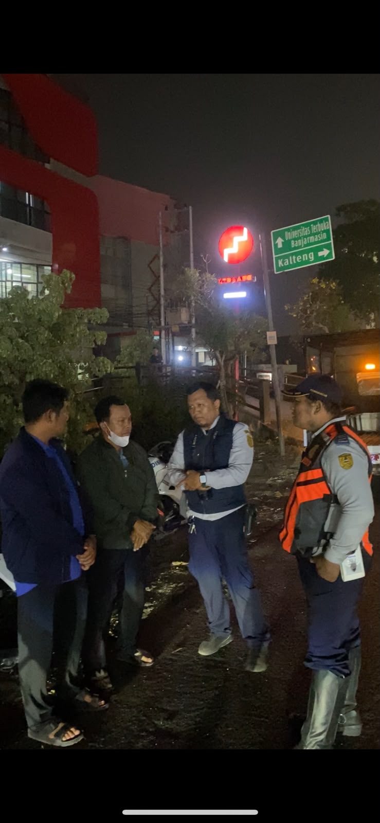 Jaga Ruang Jalan Tetap Fungsional, Dishub Banjarmasin Awasi Parkir Kendaraan pada Malam Hari